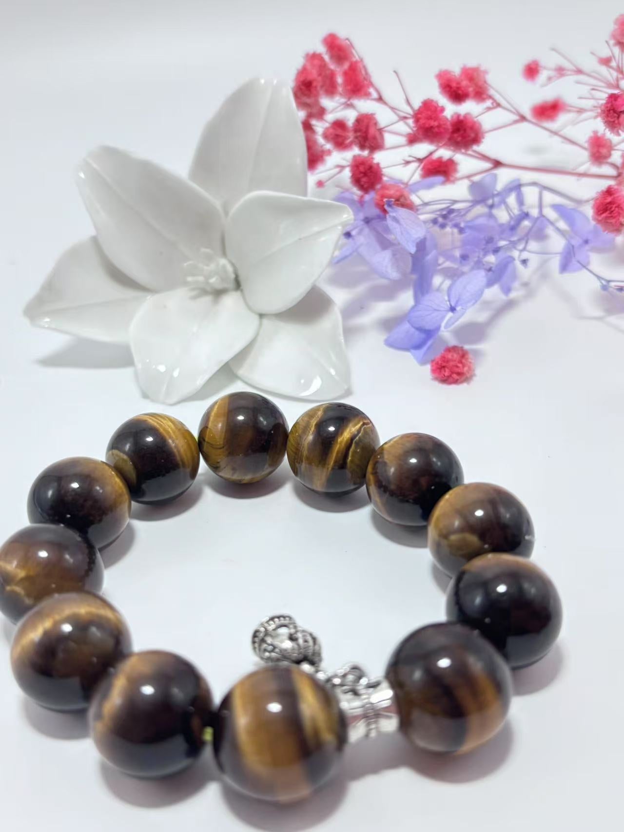 Tiger's Eye Stone Bracelet-Attracts prosperity